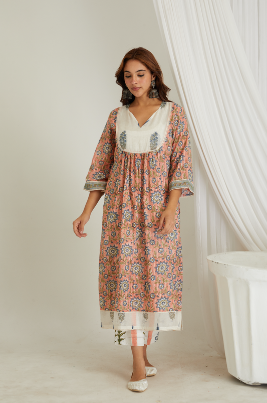 RAYA HAND BLOCK PRINTED LUREX PEACH KURTA AND PANTS (SET OF 2)