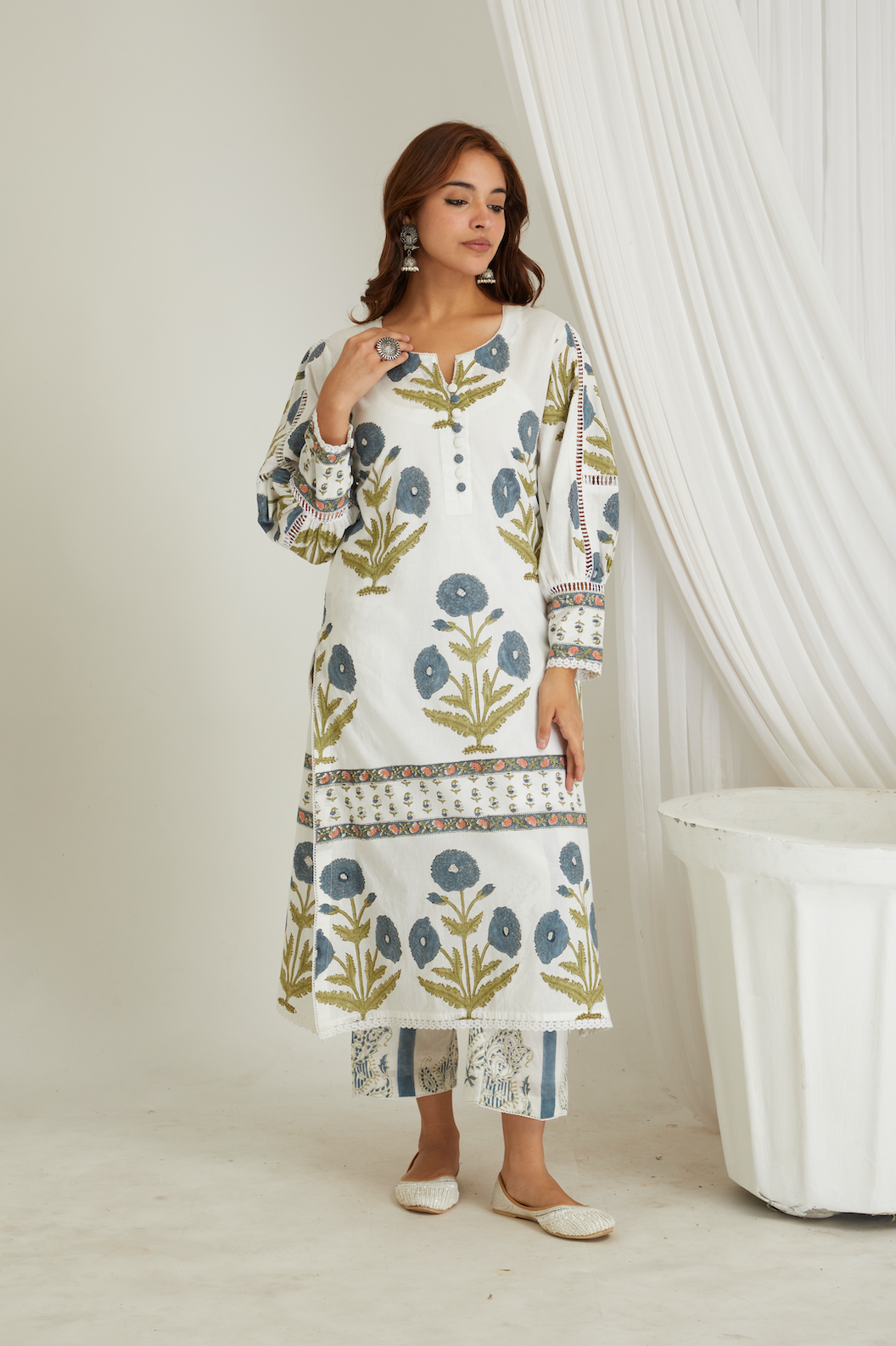 RAYA HAND BLOCK PRINTED POPPY KURTA AND PANTS (SET OF 2)