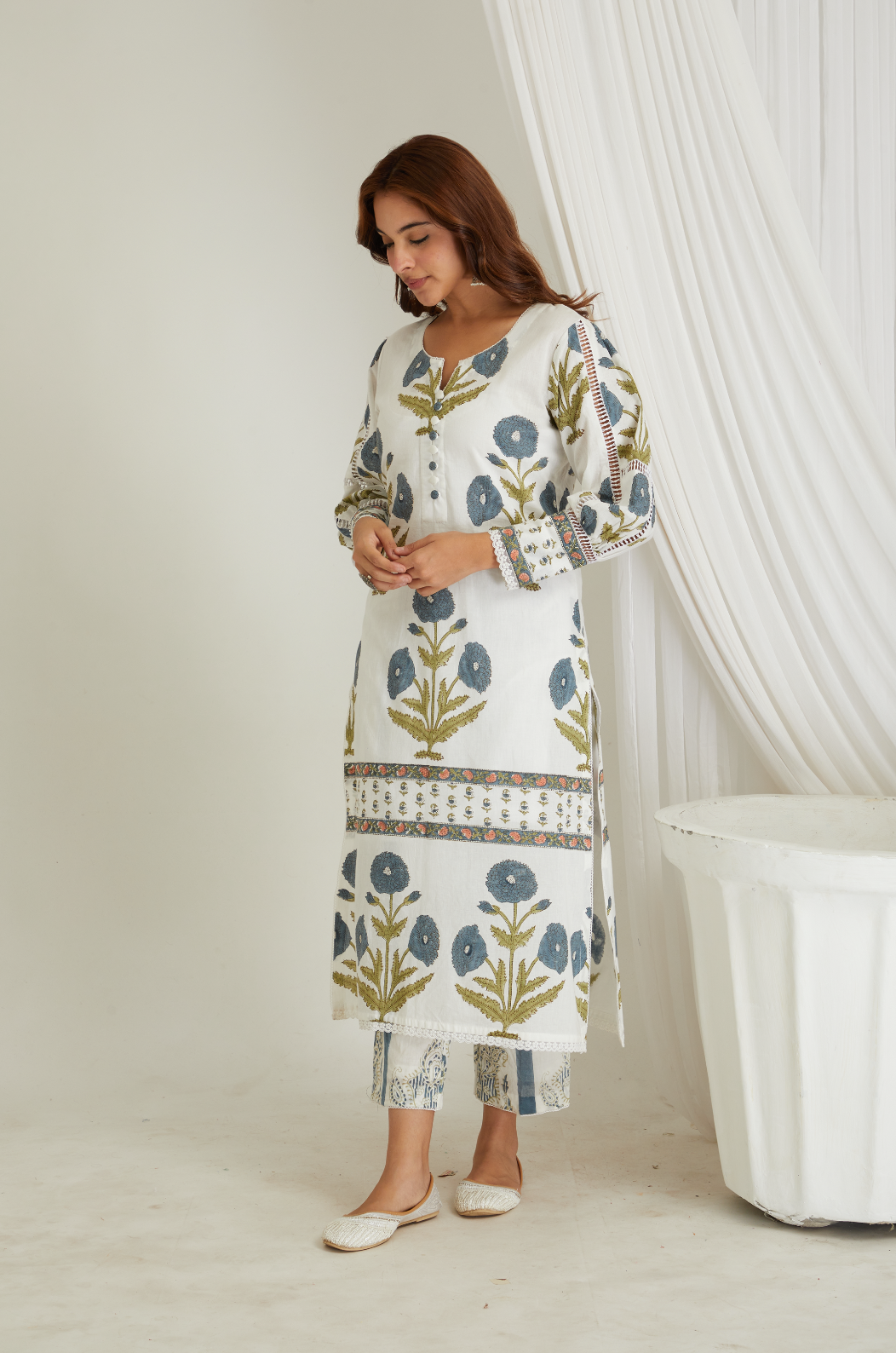 RAYA HAND BLOCK PRINTED POPPY KURTA AND PANTS (SET OF 2)