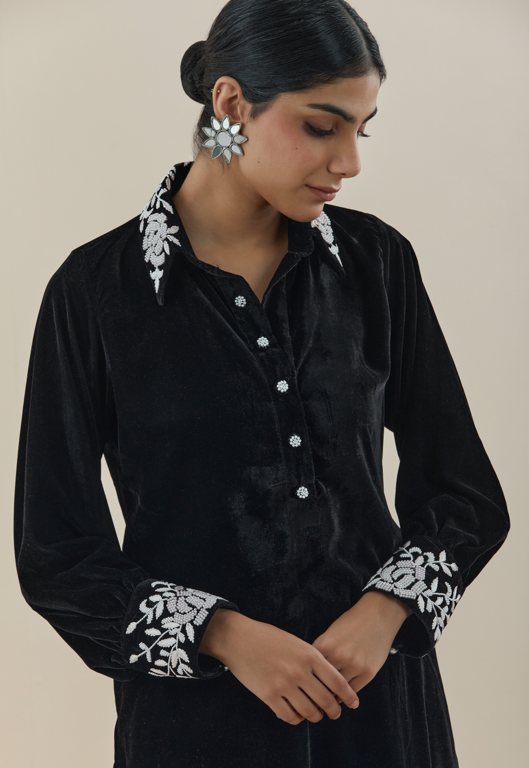 Black & White Hand Embroidered Asymmetrical Kurta (Set of 2)