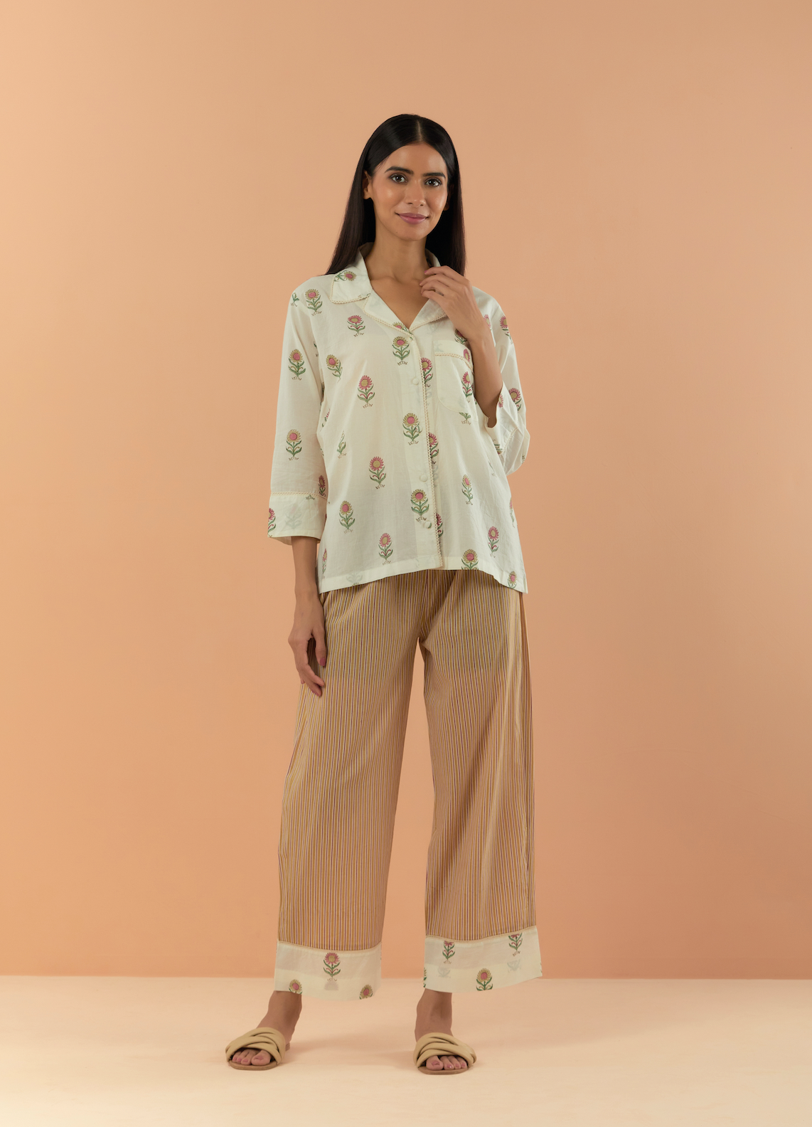 Ecru floral loungewear set (Set of 2)