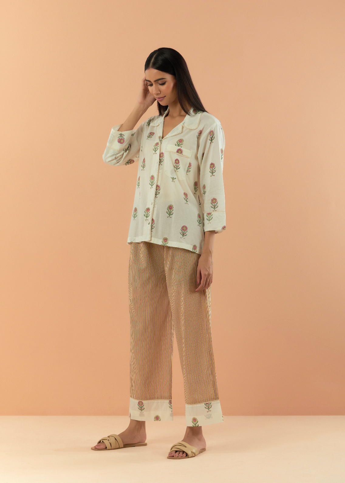 Ecru floral loungewear set (Set of 2)